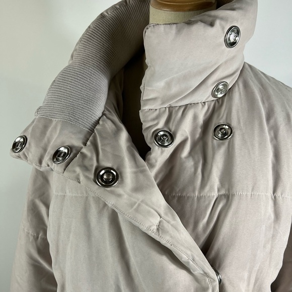 NWT ROMEO & JULIET $228 Funnel Neck Puffer Coat Cream/Gray Womens Small - Picture 5 of 10
